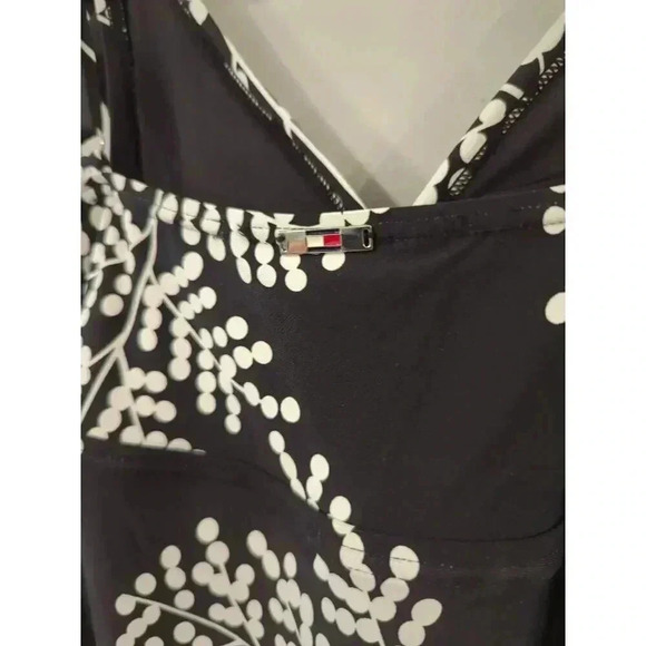 Tommy Hilfiger Women's One Piece Swimsuit V-Neck Ruffle‎ Trim Size M - Picture 6 of 9